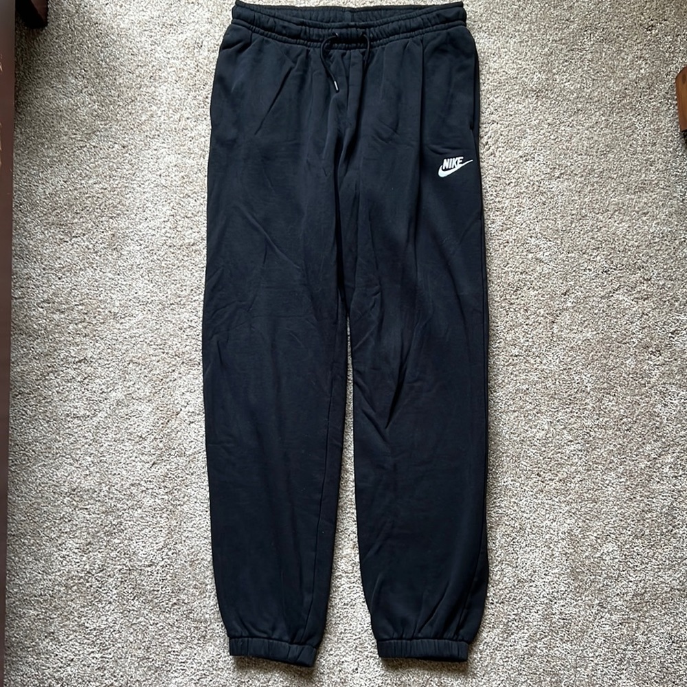 Nike Women’s Black Sweatpants Size M